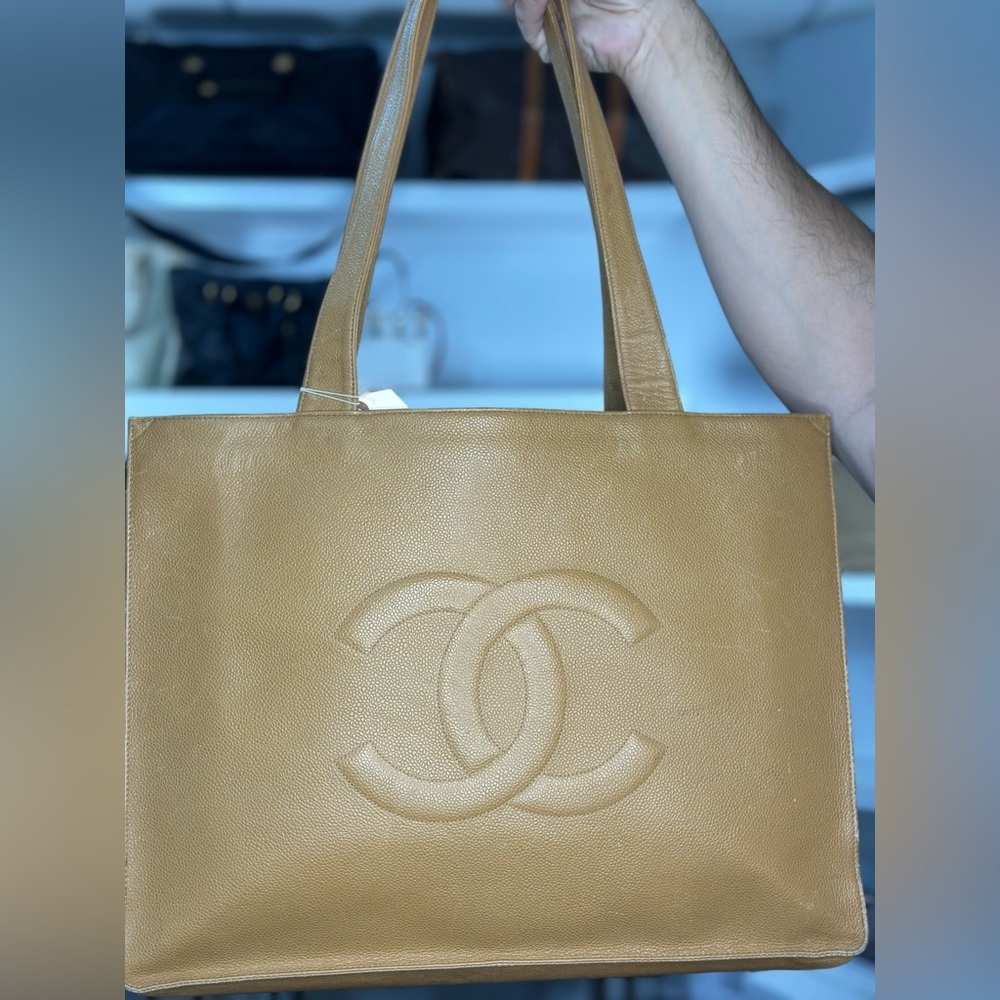 Chanel Tote Bag